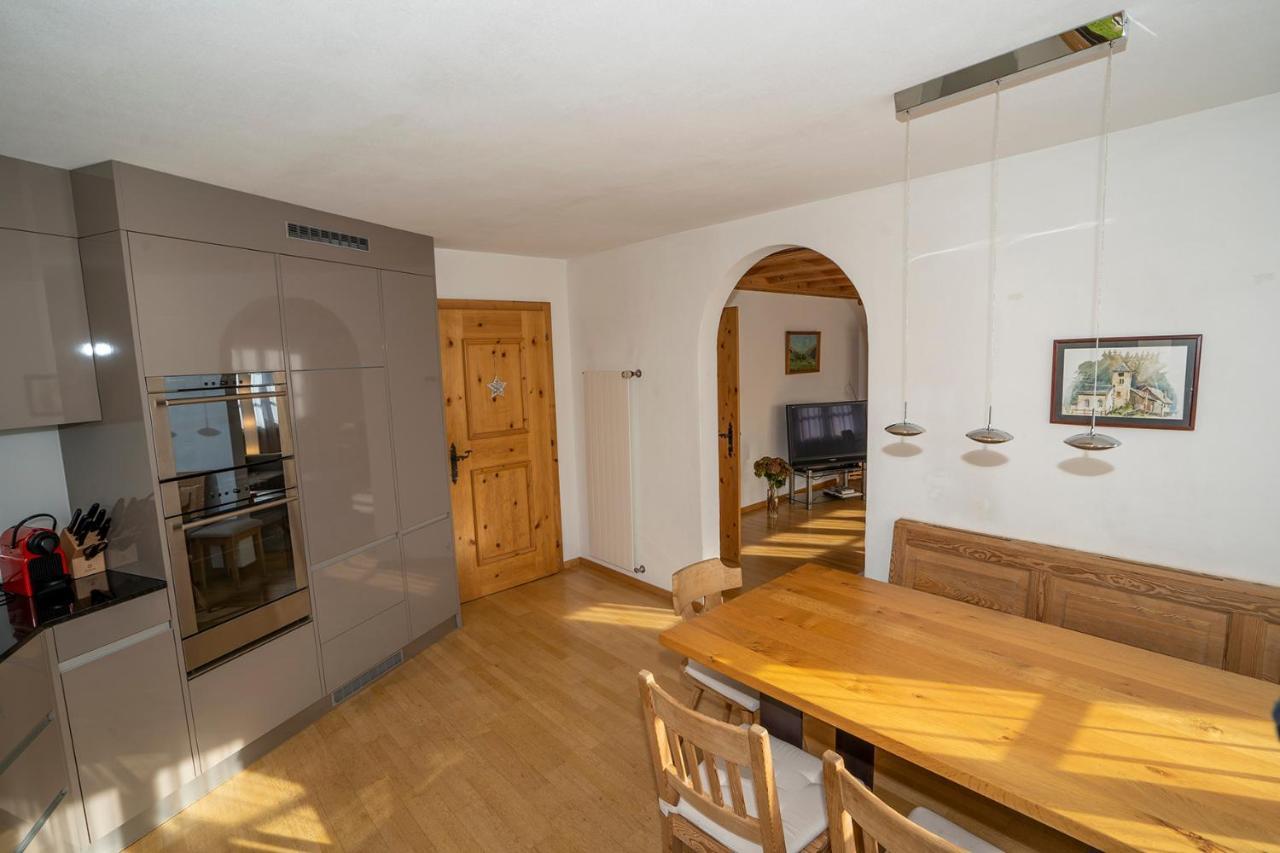 Chasa Nogler - Ferienwohnung Ramosch Екстер'єр фото