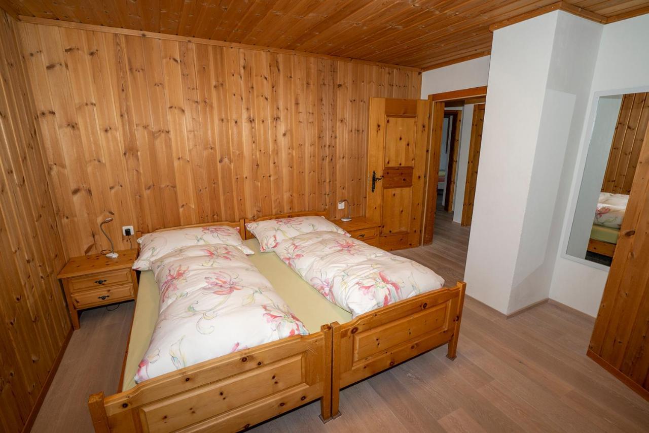 Chasa Nogler - Ferienwohnung Ramosch Екстер'єр фото