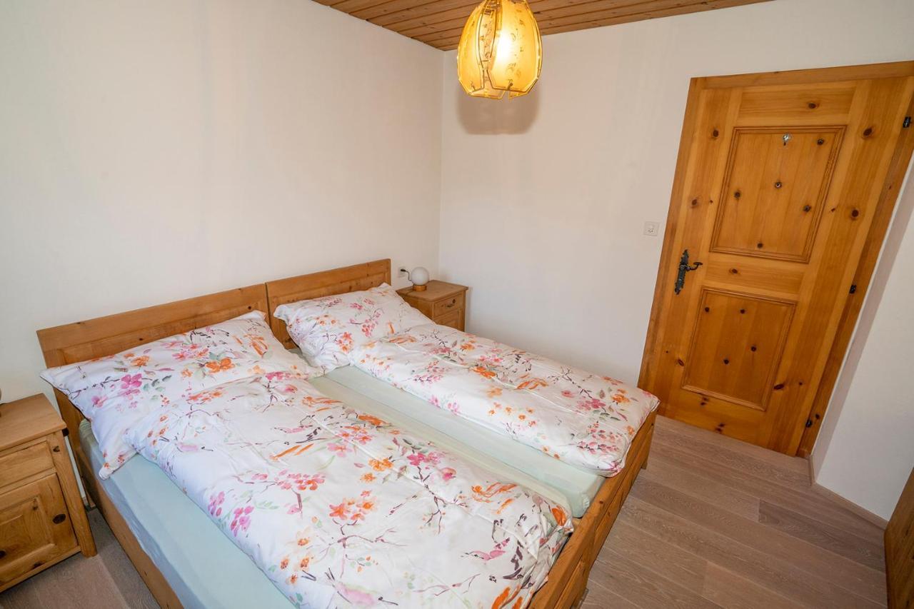 Chasa Nogler - Ferienwohnung Ramosch Екстер'єр фото